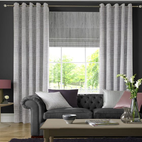 002-Grey-Black-Tones-Curtain-and-Roman.jpeg